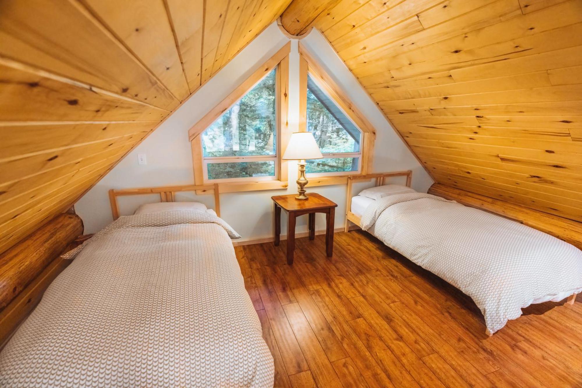 Bella Coola Grizzly Tours And Resort Hagensborg Екстериор снимка