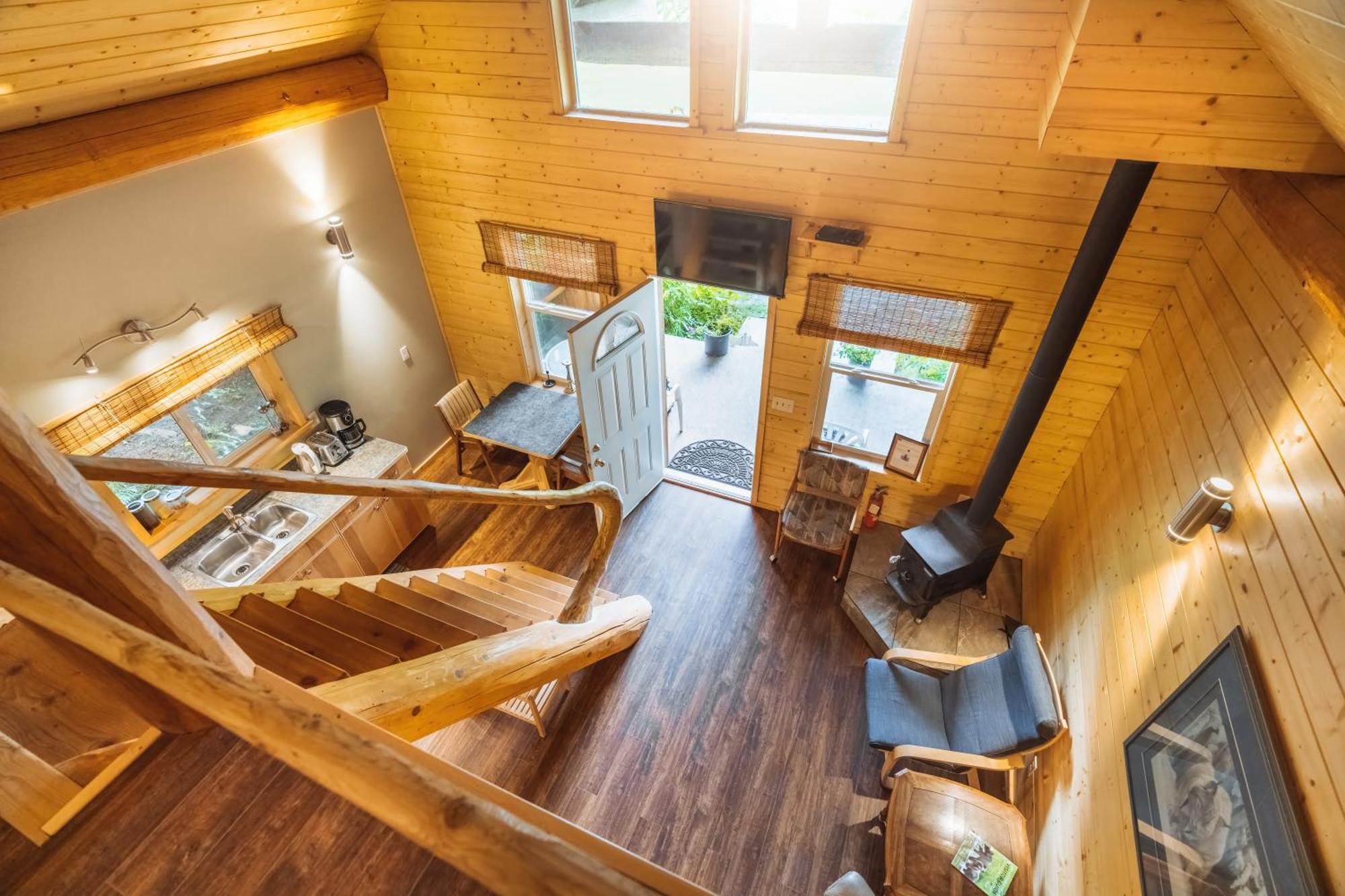 Bella Coola Grizzly Tours And Resort Hagensborg Екстериор снимка
