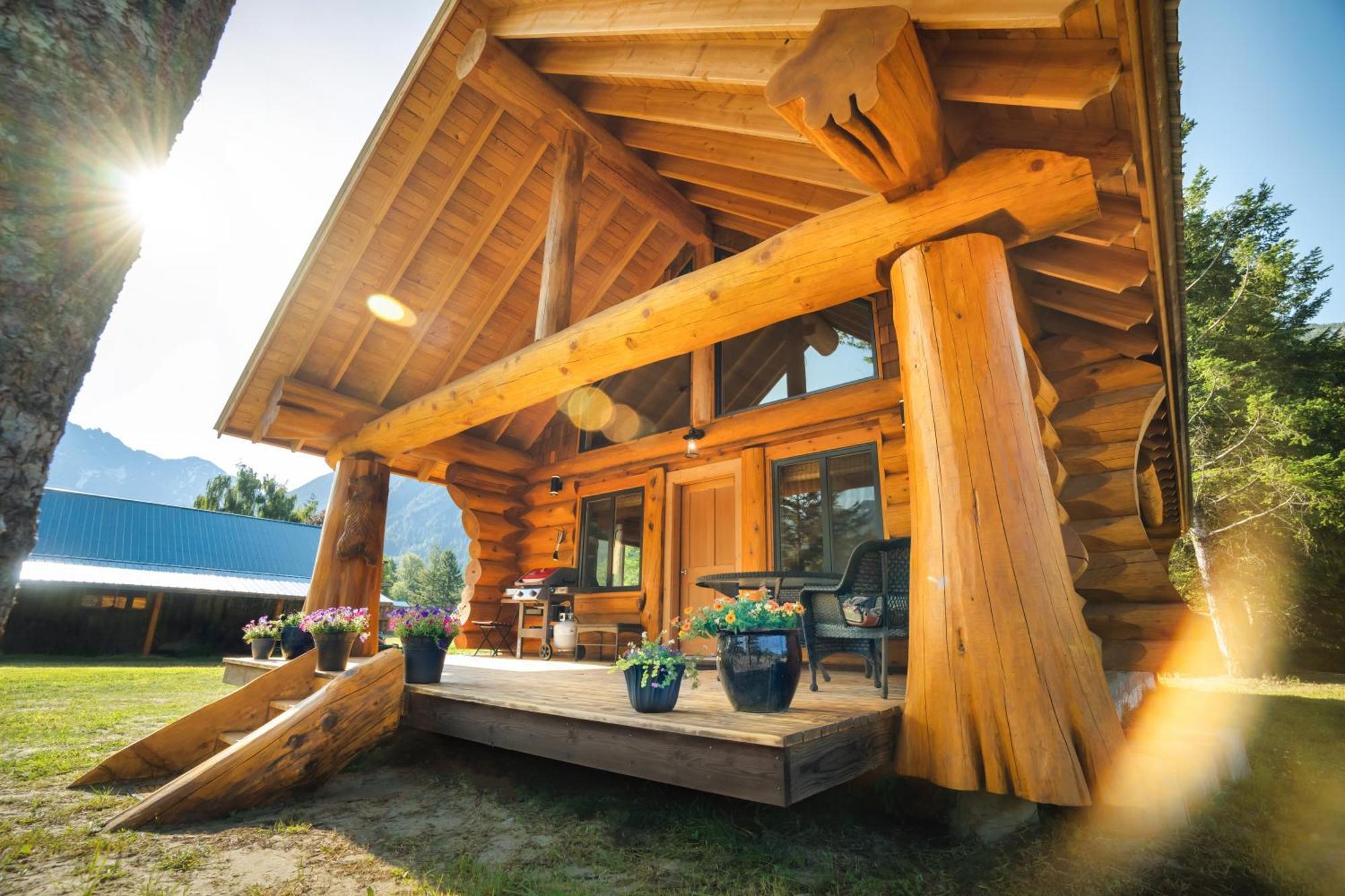 Bella Coola Grizzly Tours And Resort Hagensborg Екстериор снимка