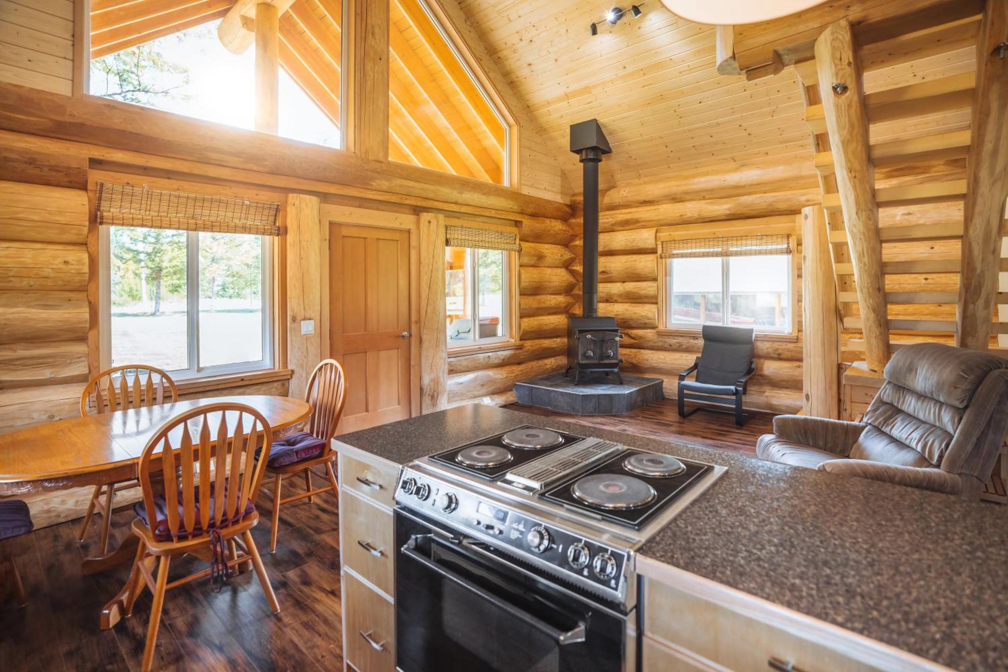 Bella Coola Grizzly Tours And Resort Hagensborg Екстериор снимка