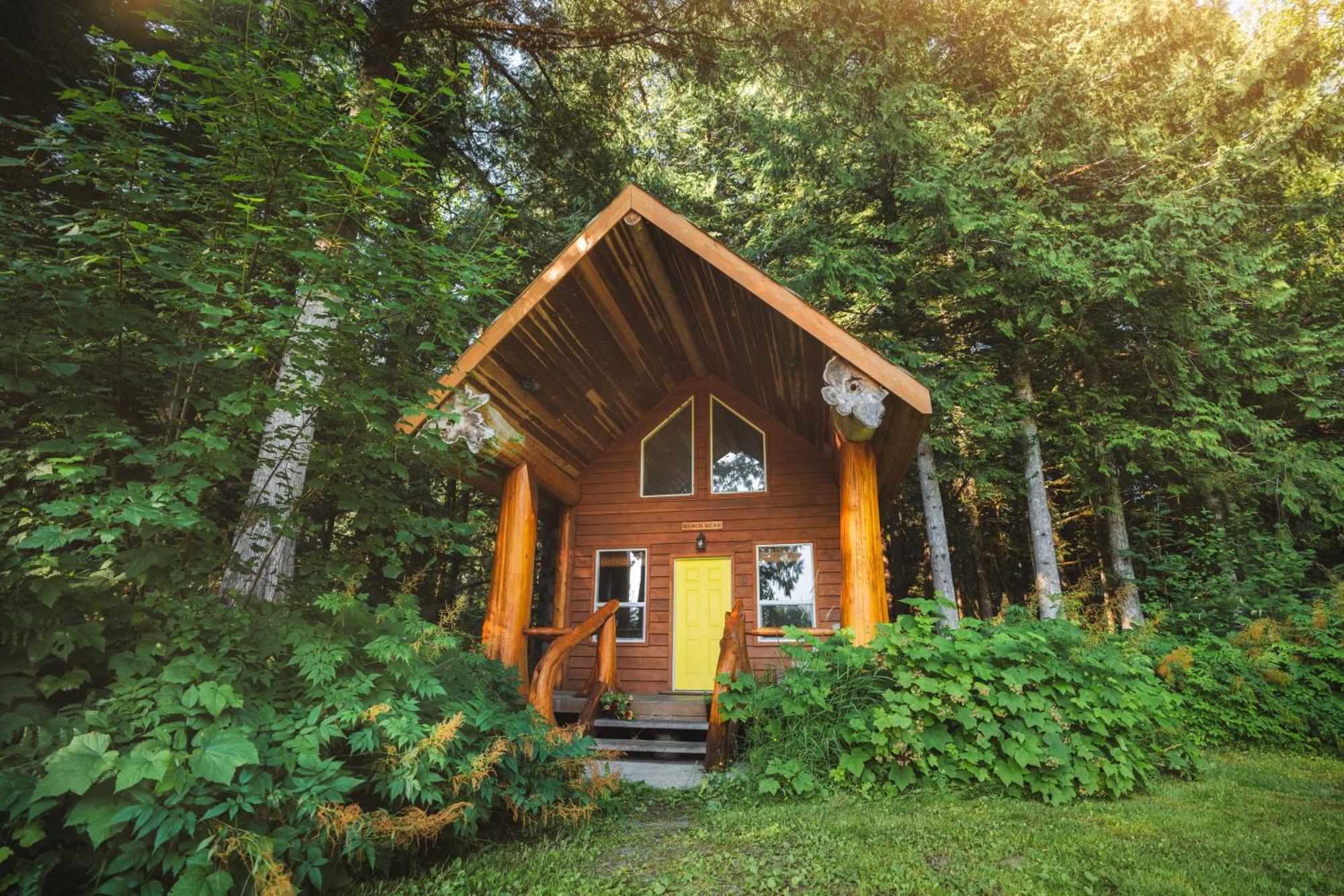 Bella Coola Grizzly Tours And Resort Hagensborg Екстериор снимка